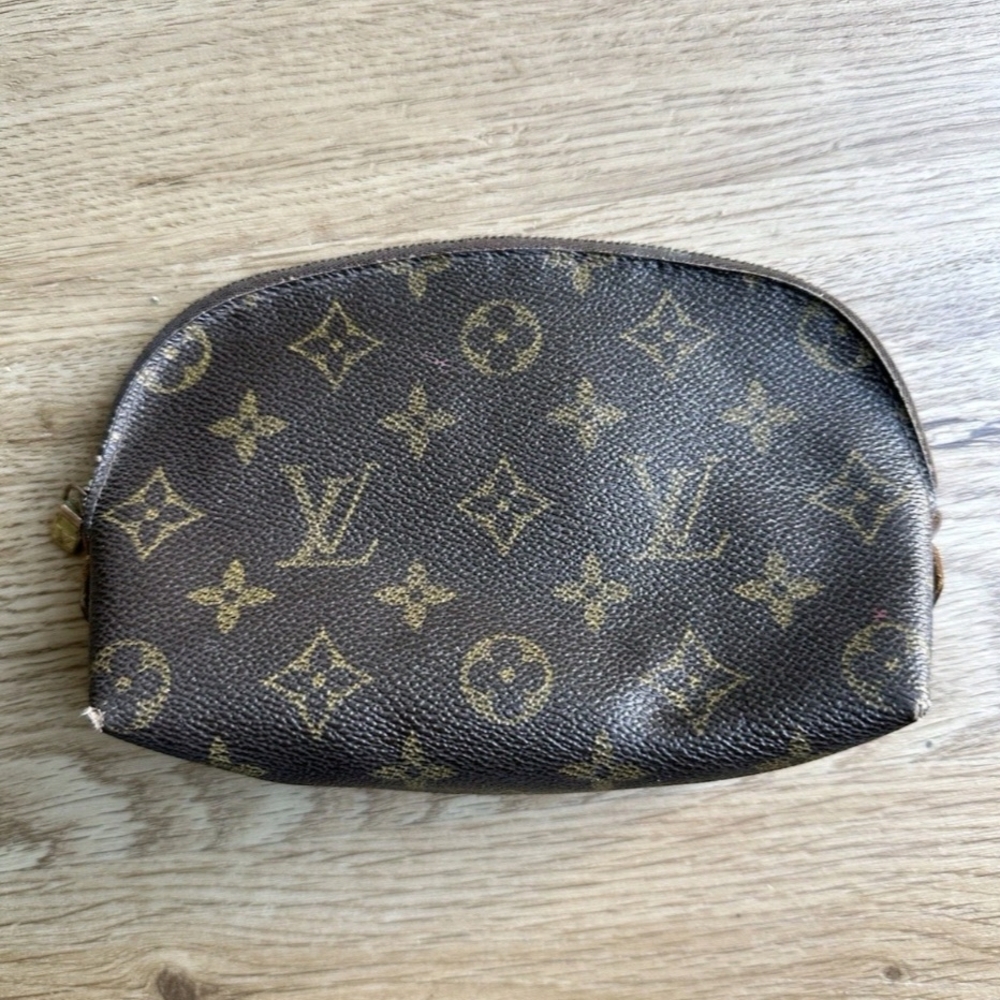 LOUIS VUITTON Monogram Pochette Cosmetic PM Pouch